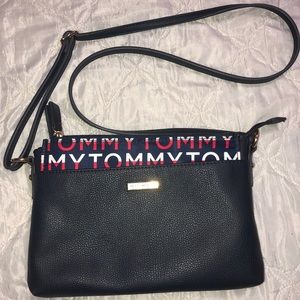Tommy Hilfiger crossbody puras